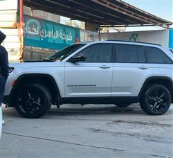 جيب جراند شيروكي